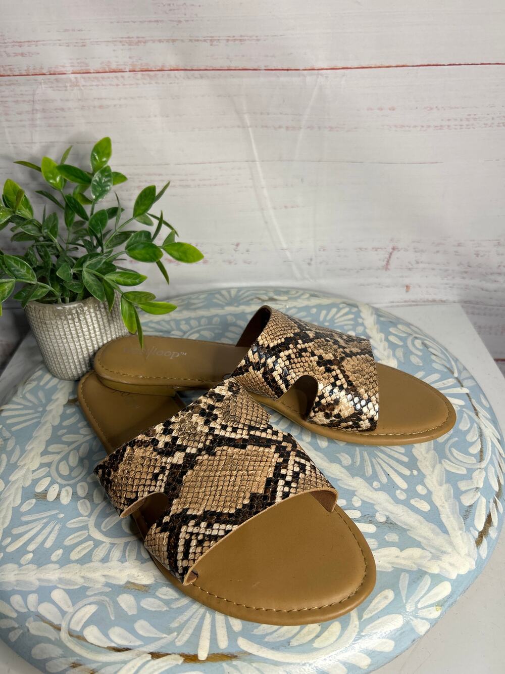 West Loop Brown Snakeskin Slip On Sandals Women's US Size 7/8